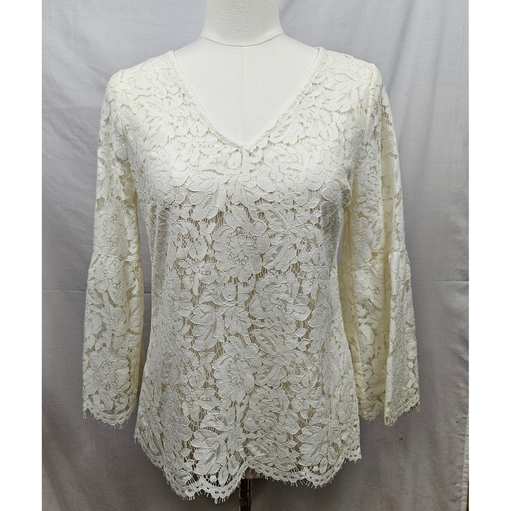 White House Black Market Ivory Lace V-Neck‎ Bell Sleeve XS White Floral Blouse